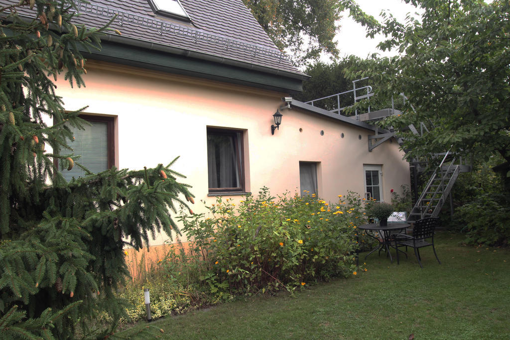 Kunsthaus Kurgan Appartement Potsdam Kamer foto